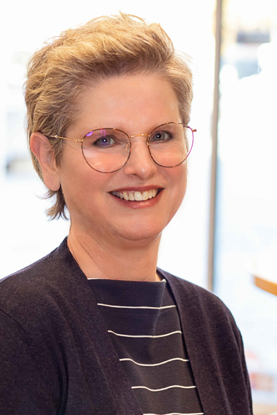 Renate Harter, Brillenberaterin  Einzelhandelskauffrau
